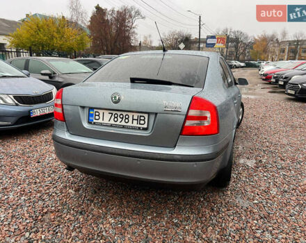 Серый Шкода Октавия, объемом двигателя 1.6 л и пробегом 220 тыс. км за 5950 $, фото 4 на Automoto.ua