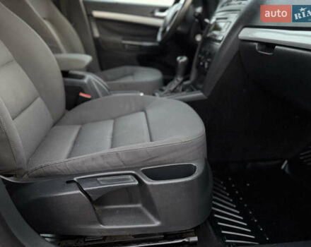 Сірий Шкода Октавія, об'ємом двигуна 1.6 л та пробігом 250 тис. км за 3850 $, фото 57 на Automoto.ua