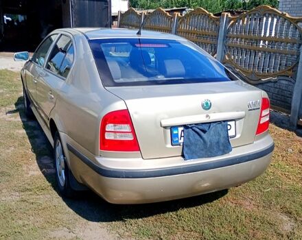 Серый Шкода Октавия, объемом двигателя 1.6 л и пробегом 400 тыс. км за 4400 $, фото 2 на Automoto.ua