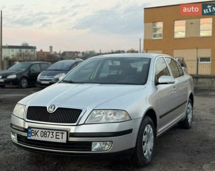 Сірий Шкода Октавія, об'ємом двигуна 1.6 л та пробігом 250 тис. км за 3850 $, фото 1 на Automoto.ua