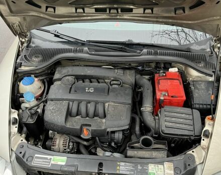 Сірий Шкода Октавія, об'ємом двигуна 1.6 л та пробігом 260 тис. км за 3999 $, фото 5 на Automoto.ua