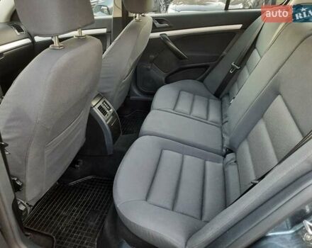 Серый Шкода Октавия, объемом двигателя 1.6 л и пробегом 170 тыс. км за 7300 $, фото 38 на Automoto.ua