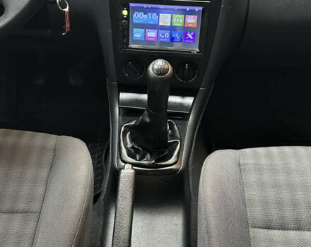 Серый Шкода Октавия, объемом двигателя 1.6 л и пробегом 215 тыс. км за 4550 $, фото 17 на Automoto.ua