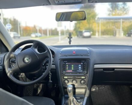 Сірий Шкода Октавія, об'ємом двигуна 2 л та пробігом 381 тис. км за 4900 $, фото 6 на Automoto.ua