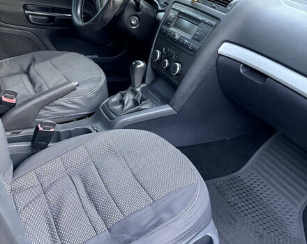 Серый Шкода Октавия, объемом двигателя 1.6 л и пробегом 230 тыс. км за 7200 $, фото 8 на Automoto.ua