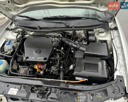 Сірий Шкода Октавія, об'ємом двигуна 1.6 л та пробігом 261 тис. км за 4800 $, фото 23 на Automoto.ua