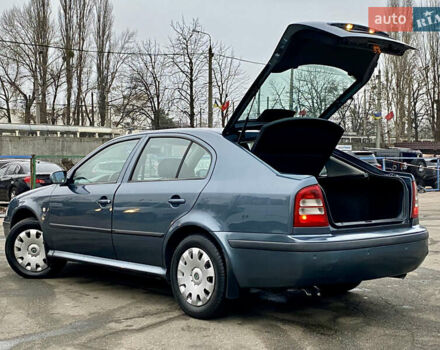 Серый Шкода Октавия, объемом двигателя 1.6 л и пробегом 266 тыс. км за 4900 $, фото 7 на Automoto.ua