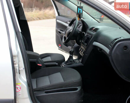 Серый Шкода Октавия, объемом двигателя 1.6 л и пробегом 250 тыс. км за 4150 $, фото 22 на Automoto.ua