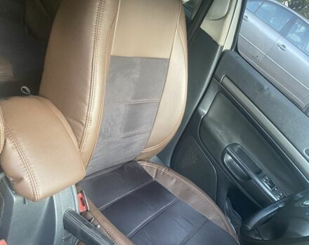 Серый Шкода Октавия, объемом двигателя 2 л и пробегом 240 тыс. км за 6500 $, фото 3 на Automoto.ua