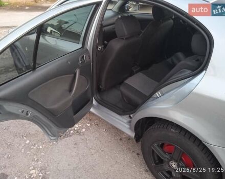 Сірий Шкода Октавія, об'ємом двигуна 1.6 л та пробігом 246 тис. км за 5200 $, фото 5 на Automoto.ua