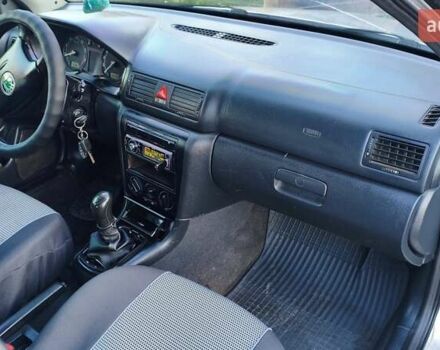 Серый Шкода Октавия, объемом двигателя 1.6 л и пробегом 406 тыс. км за 3111 $, фото 12 на Automoto.ua