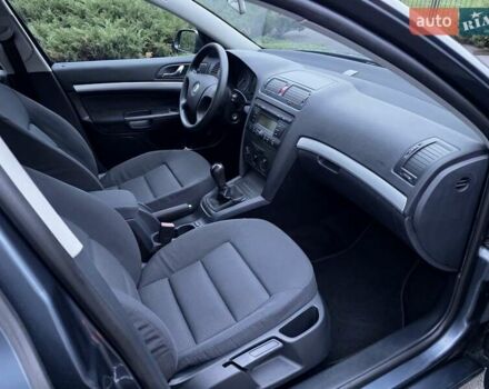 Сірий Шкода Октавія, об'ємом двигуна 1.6 л та пробігом 131 тис. км за 7100 $, фото 31 на Automoto.ua