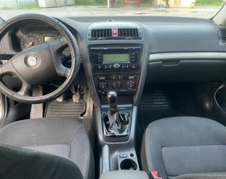 Шкода Октавия 2006 в Кривом Роге на Automoto.ua Серый Шкода Октавия, объемом двигателя 2 л и пробегом 172 тыс. км за 4650 $, фото 7 на Automoto.ua