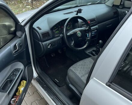 Серый Шкода Октавия, объемом двигателя 1.6 л и пробегом 285 тыс. км за 4000 $, фото 4 на Automoto.ua