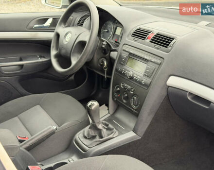 Серый Шкода Октавия, объемом двигателя 1.6 л и пробегом 173 тыс. км за 7199 $, фото 68 на Automoto.ua