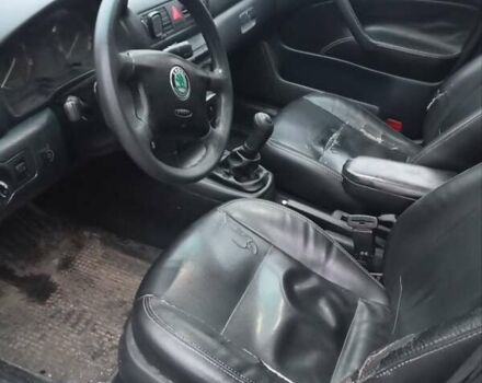 Сірий Шкода Октавія, об'ємом двигуна 1.6 л та пробігом 300 тис. км за 4900 $, фото 1 на Automoto.ua