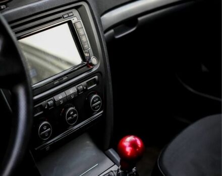 Сірий Шкода Октавія, об'ємом двигуна 2 л та пробігом 275 тис. км за 6800 $, фото 5 на Automoto.ua