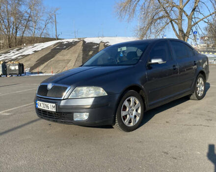 Серый Шкода Октавия, объемом двигателя 2 л и пробегом 313 тыс. км за 5700 $, фото 2 на Automoto.ua