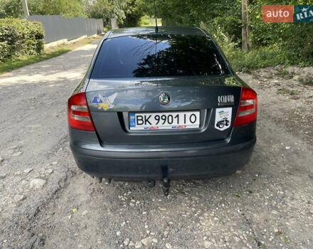 Серый Шкода Октавия, объемом двигателя 2 л и пробегом 330 тыс. км за 5900 $, фото 8 на Automoto.ua