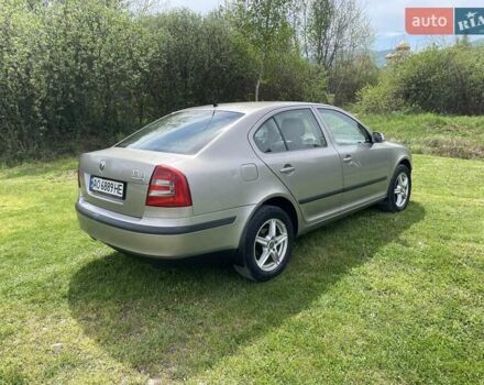 Серый Шкода Октавия, объемом двигателя 2 л и пробегом 247 тыс. км за 5300 $, фото 5 на Automoto.ua