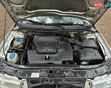 Сірий Шкода Октавія, об'ємом двигуна 1.6 л та пробігом 243 тис. км за 4250 $, фото 23 на Automoto.ua