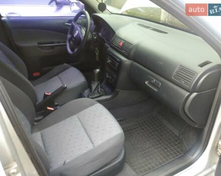 Серый Шкода Октавия, объемом двигателя 1.6 л и пробегом 360 тыс. км за 3500 $, фото 13 на Automoto.ua