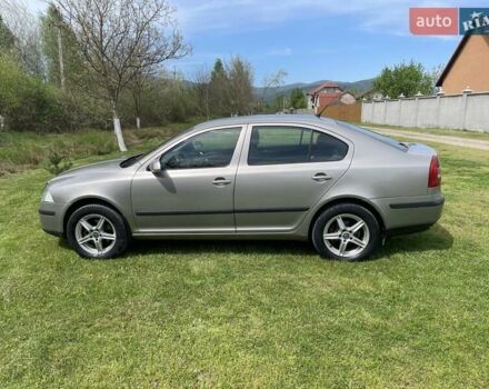 Серый Шкода Октавия, объемом двигателя 2 л и пробегом 247 тыс. км за 5300 $, фото 7 на Automoto.ua