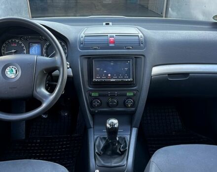 Серый Шкода Октавия, объемом двигателя 1.6 л и пробегом 258 тыс. км за 6200 $, фото 6 на Automoto.ua