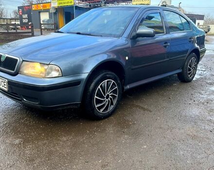 Серый Шкода Октавия, объемом двигателя 1.6 л и пробегом 228 тыс. км за 5500 $, фото 1 на Automoto.ua