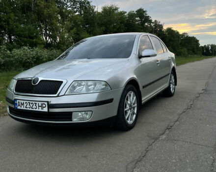 Сірий Шкода Октавія, об'ємом двигуна 2 л та пробігом 302 тис. км за 6100 $, фото 2 на Automoto.ua