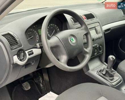 Серый Шкода Октавия, объемом двигателя 1.6 л и пробегом 173 тыс. км за 7199 $, фото 48 на Automoto.ua