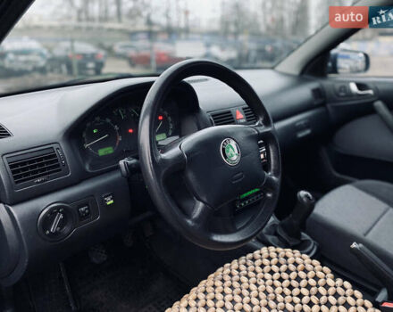 Серый Шкода Октавия, объемом двигателя 1.6 л и пробегом 266 тыс. км за 4900 $, фото 11 на Automoto.ua