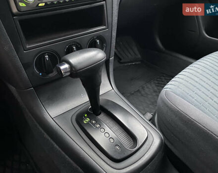 Серый Шкода Октавия, объемом двигателя 1.6 л и пробегом 190 тыс. км за 5800 $, фото 21 на Automoto.ua