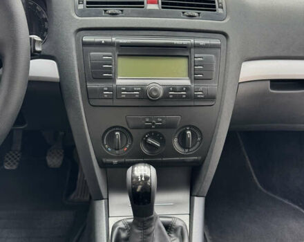 Шкода Октавия 2006 в Ахтырке на Automoto.ua Серый Шкода Октавия, объемом двигателя 1.6 л и пробегом 139 тыс. км за 6900 $, фото 29 на Automoto.ua