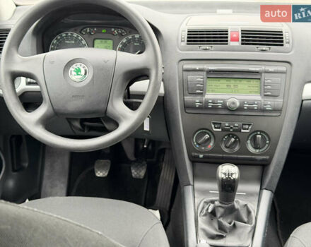 Серый Шкода Октавия, объемом двигателя 1.6 л и пробегом 173 тыс. км за 7199 $, фото 30 на Automoto.ua