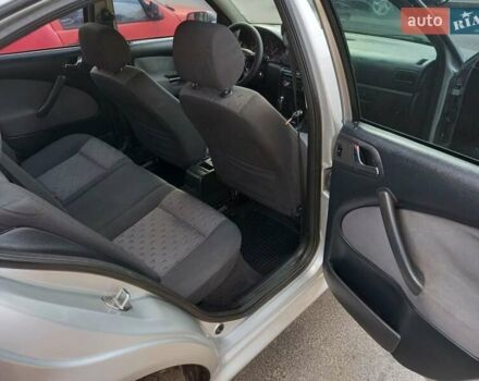 Сірий Шкода Октавія, об'ємом двигуна 1.6 л та пробігом 350 тис. км за 4400 $, фото 2 на Automoto.ua