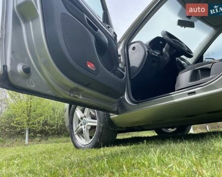 Серый Шкода Октавия, объемом двигателя 2 л и пробегом 247 тыс. км за 5300 $, фото 13 на Automoto.ua
