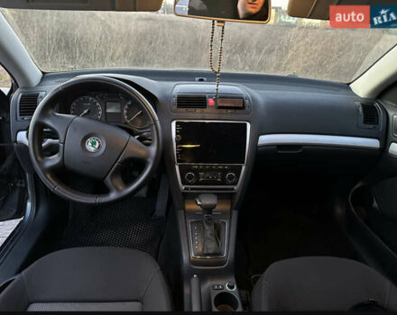 Сірий Шкода Октавія, об'ємом двигуна 1.6 л та пробігом 277 тис. км за 8300 $, фото 2 на Automoto.ua