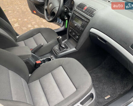 Сірий Шкода Октавія, об'ємом двигуна 1.6 л та пробігом 120 тис. км за 6850 $, фото 24 на Automoto.ua
