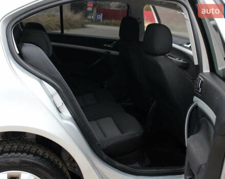 Серый Шкода Октавия, объемом двигателя 1.6 л и пробегом 250 тыс. км за 4150 $, фото 23 на Automoto.ua