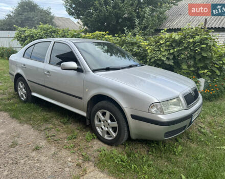 Серый Шкода Октавия, объемом двигателя 1.6 л и пробегом 230 тыс. км за 5750 $, фото 3 на Automoto.ua