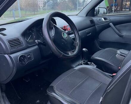 Серый Шкода Октавия, объемом двигателя 1.6 л и пробегом 252 тыс. км за 4300 $, фото 4 на Automoto.ua