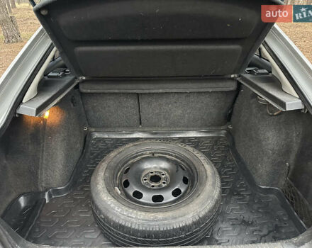 Сірий Шкода Октавія, об'ємом двигуна 1.6 л та пробігом 243 тис. км за 4250 $, фото 21 на Automoto.ua