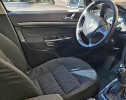 Сірий Шкода Октавія, об'ємом двигуна 2 л та пробігом 226 тис. км за 4300 $, фото 4 на Automoto.ua