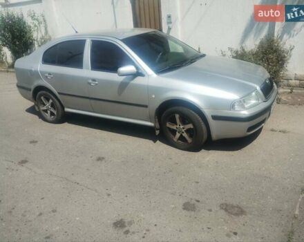 Серый Шкода Октавия, объемом двигателя 1.6 л и пробегом 280 тыс. км за 4500 $, фото 2 на Automoto.ua