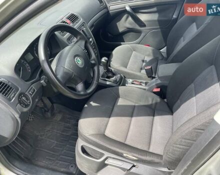 Серый Шкода Октавия, объемом двигателя 2 л и пробегом 247 тыс. км за 5300 $, фото 10 на Automoto.ua