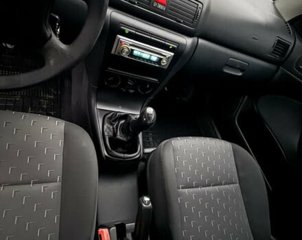 Серый Шкода Октавия, объемом двигателя 1.6 л и пробегом 280 тыс. км за 4700 $, фото 18 на Automoto.ua