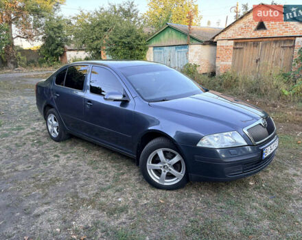 Серый Шкода Октавия, объемом двигателя 1.6 л и пробегом 230 тыс. км за 7200 $, фото 7 на Automoto.ua