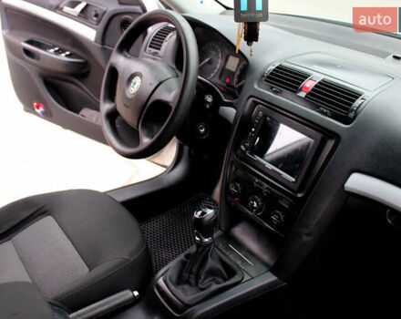 Серый Шкода Октавия, объемом двигателя 1.6 л и пробегом 250 тыс. км за 4150 $, фото 21 на Automoto.ua