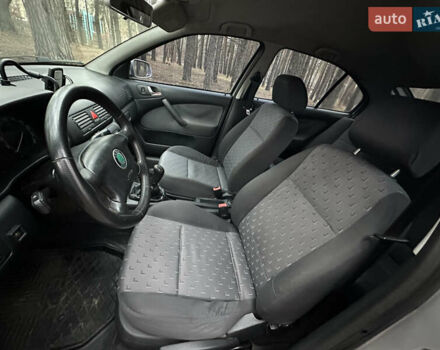 Сірий Шкода Октавія, об'ємом двигуна 1.6 л та пробігом 243 тис. км за 4250 $, фото 17 на Automoto.ua